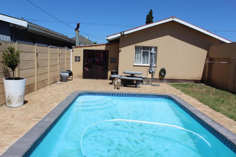4 Bedroom Property for Sale in Townsend Estate Western Cape